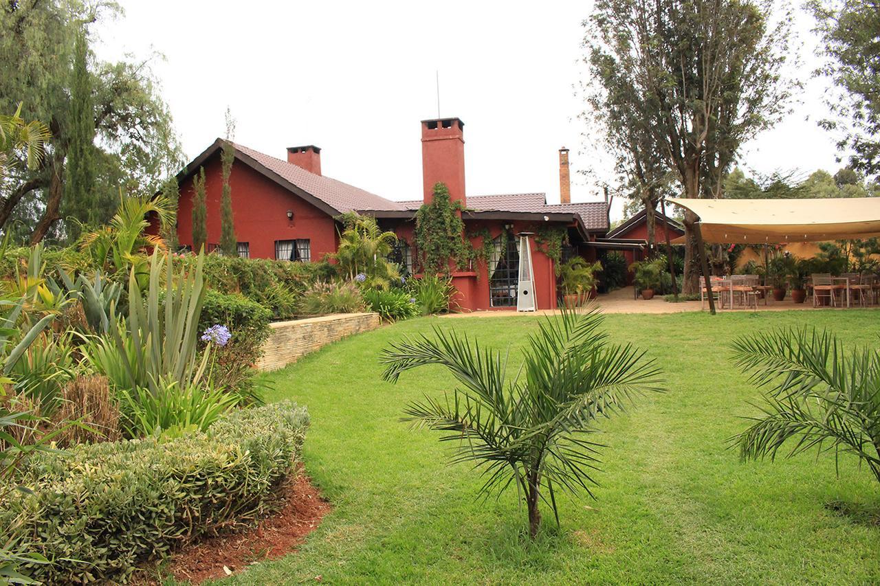 Le Rustique Hotel Нанюки Екстериор снимка