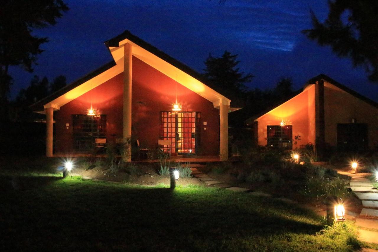 Le Rustique Hotel Нанюки Екстериор снимка