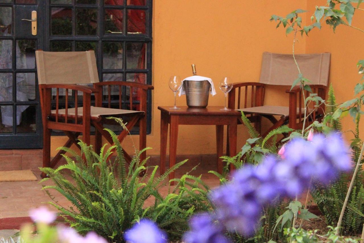 Le Rustique Hotel Нанюки Екстериор снимка