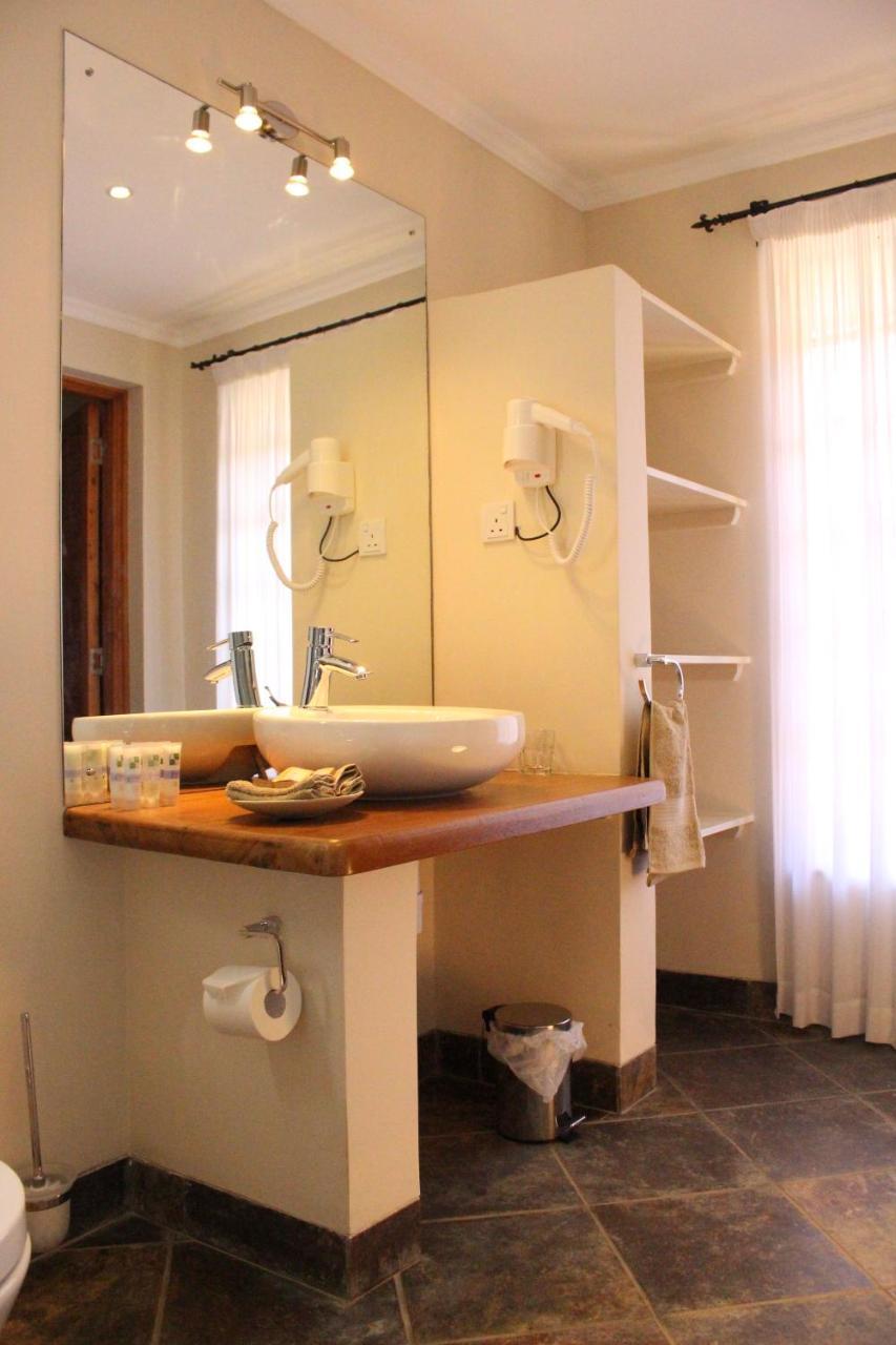 Le Rustique Hotel Нанюки Екстериор снимка